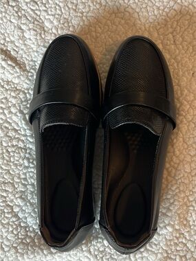 Cloudsteppers by Clarks Black Textured Slip-On Loafers